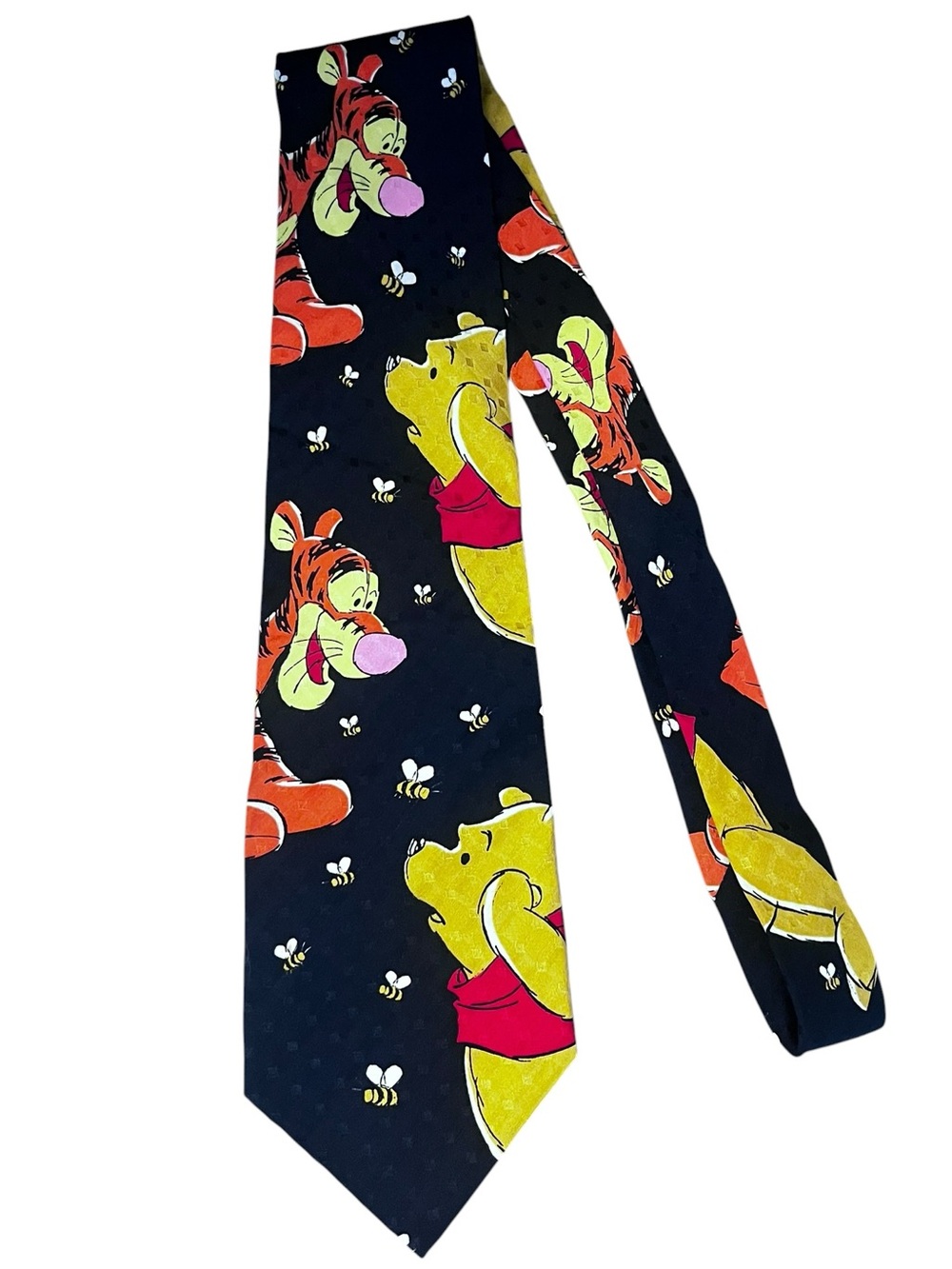 Walt Disney Co Disney‎ Store Vintage Winnie the Pooh and Tigger 100% Silk Tie